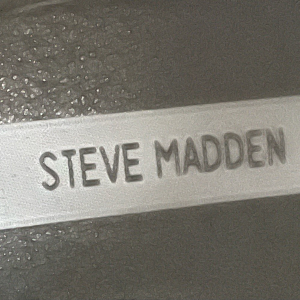 Steve Madden Barclay Boot in Black Leather - Picture 9 of 9